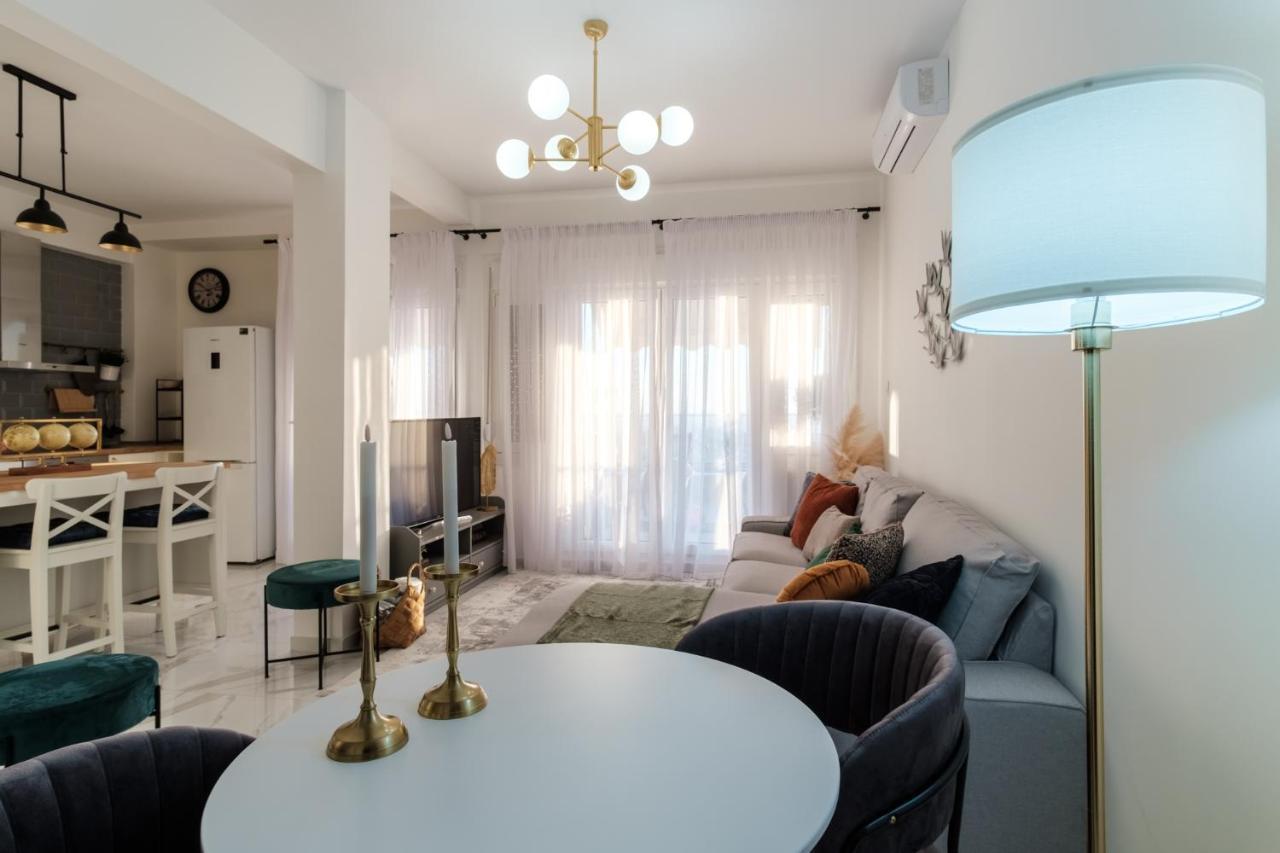 Home Is Salonic Exterior foto
